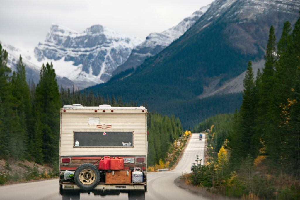 Pros and Cons of Living in an RV: Is it Right For You?